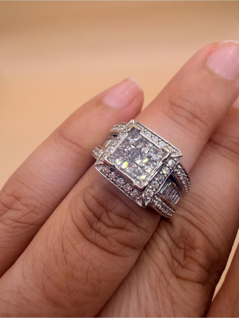 14k White Gold 2 Ctw Diamond Ring Size 5.75.